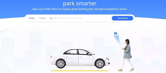 SpotHero网站截图显示了一个女人走向一辆汽车的孤立图像，背景是一个风格化的城市。