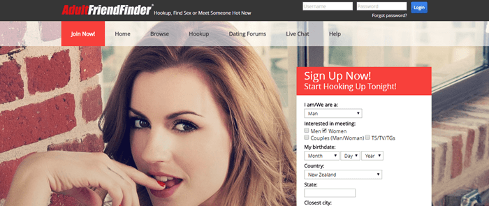成人交友网站截图，显示一名棕色头发的年轻女子在咬手指。